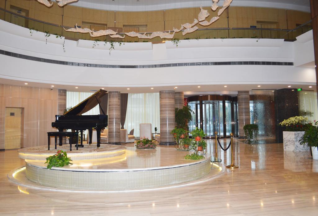 Noble Center Hotel Shanghai Exteriör bild