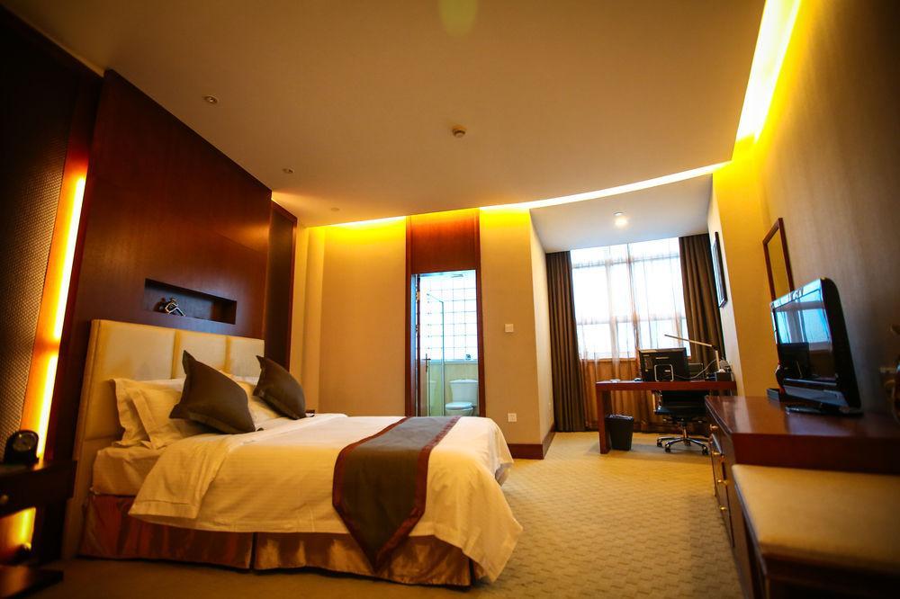 Noble Center Hotel Shanghai Exteriör bild