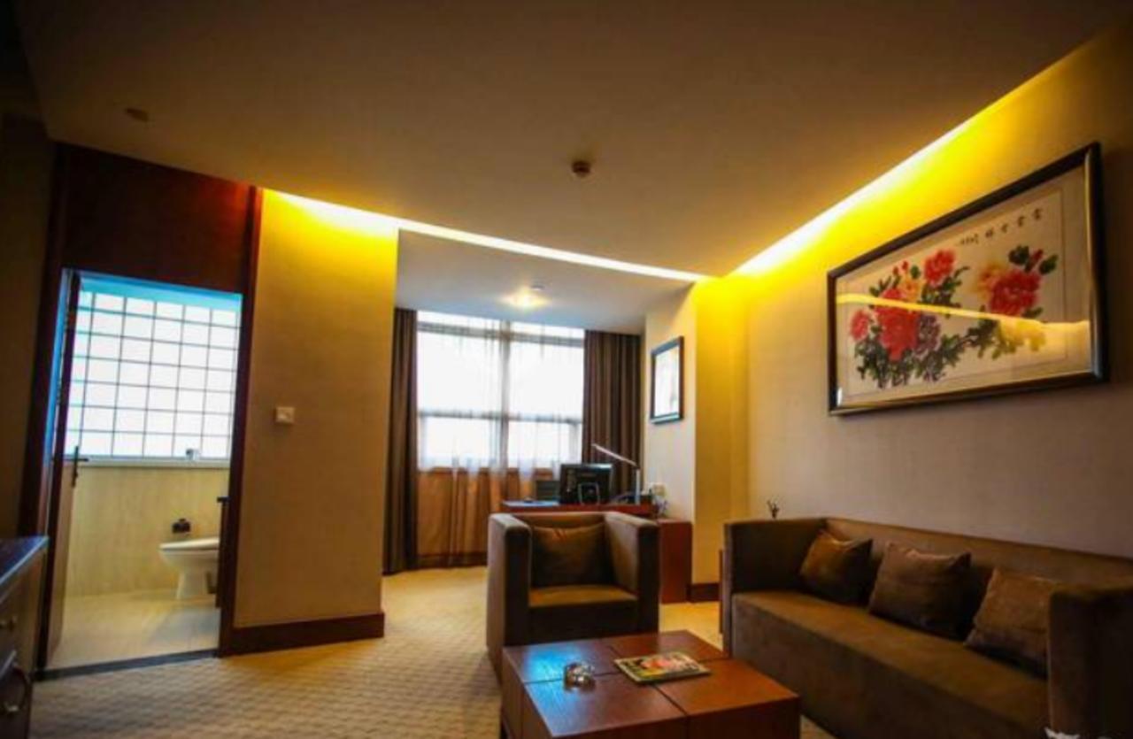 Noble Center Hotel Shanghai Exteriör bild